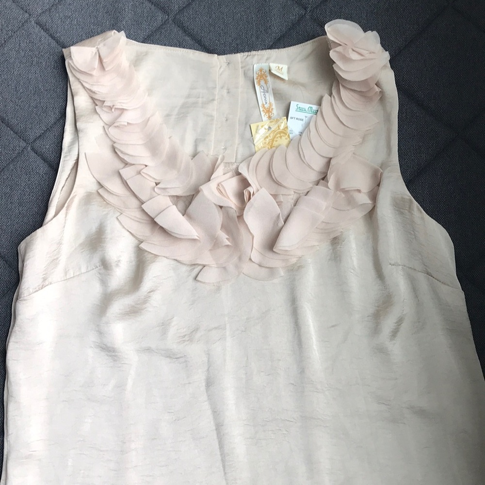 Adiva Soft rose sleeveless blouse ruffles Medium